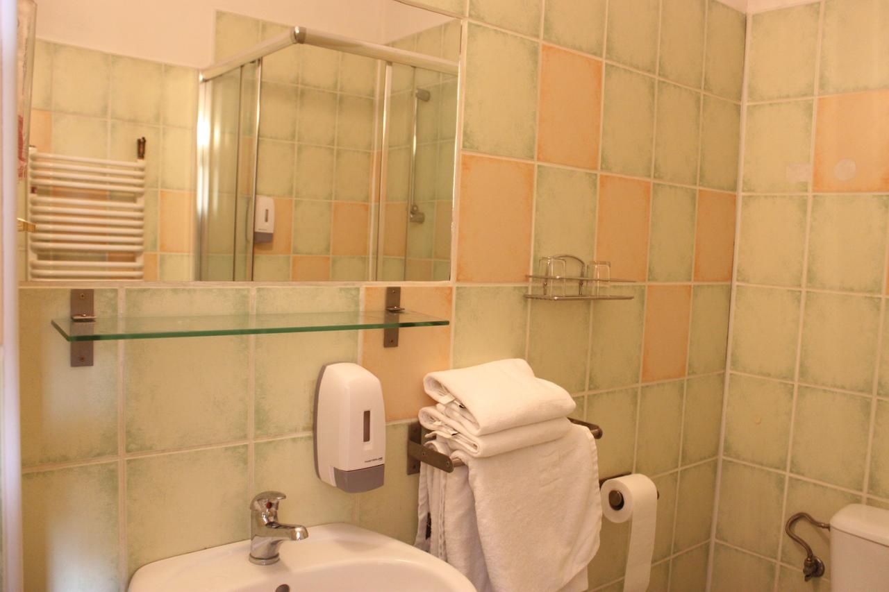 Hotel Pod Jeleniem Тухоля Екстер'єр фото